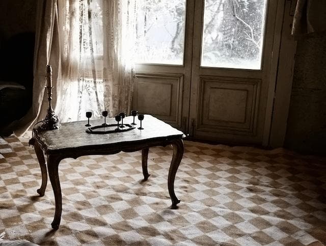 sold 1900s フランス 多数派オクトゴナル リキュールカップとトレイ