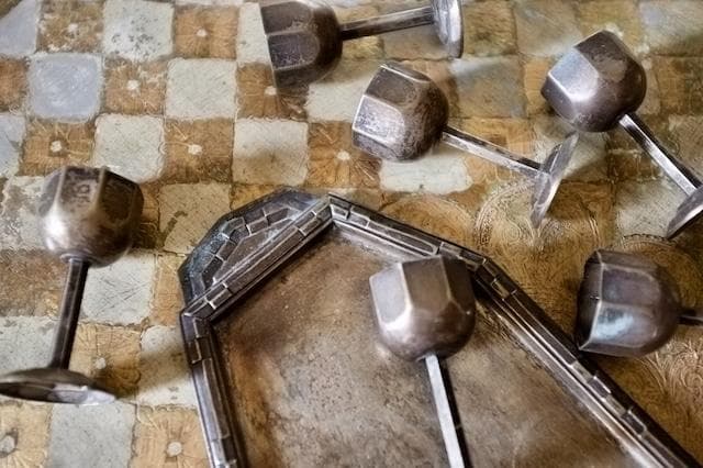 sold 1900s フランス 多数派オクトゴナル リキュールカップとトレイ