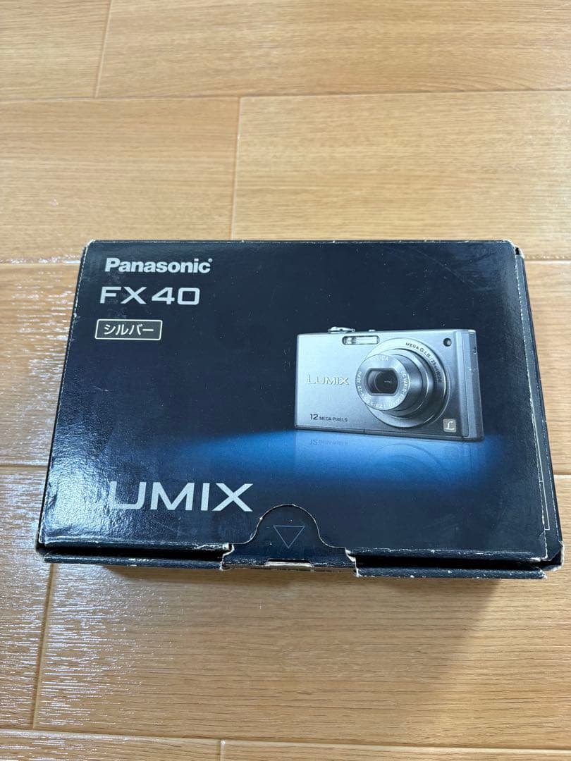 Panasonic LUMIX デジカメ　DMC-FX40シルバー