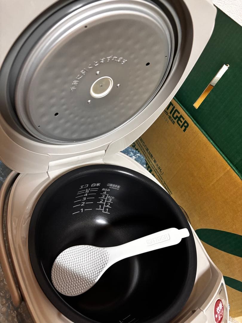 TIGER 炊飯器 JKW-A100 5.5合炊き