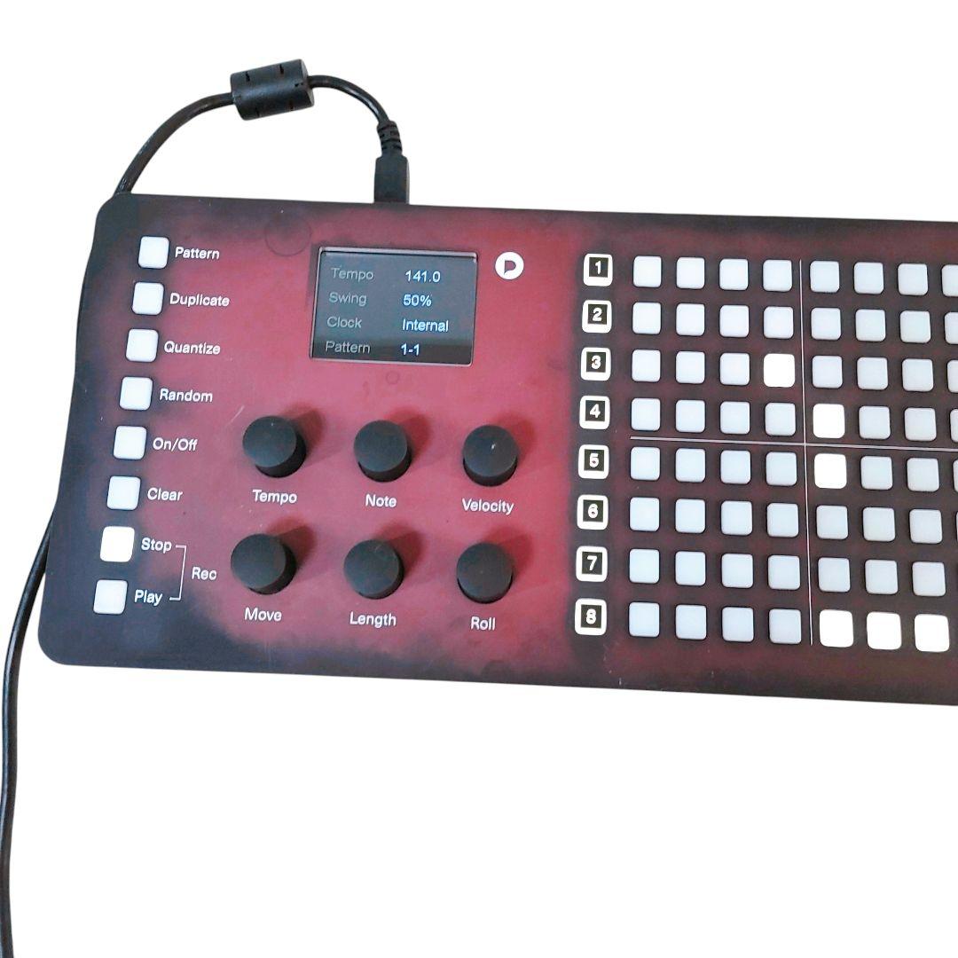 Polyend Seq MIDIシーケンサー Sequencer ポリエンド