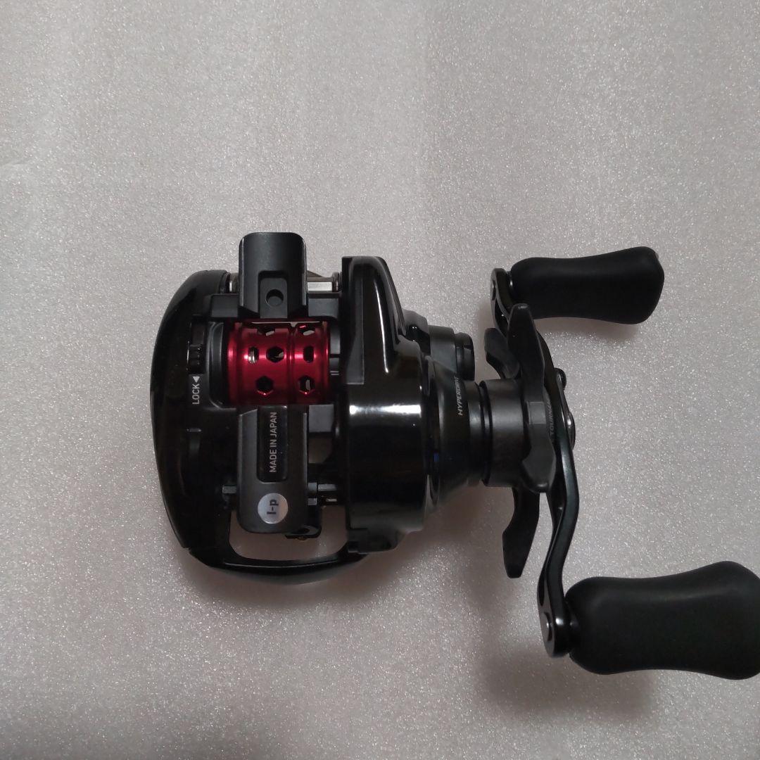 中古美品 ダイワ 23 SS AIR TW 8.5R