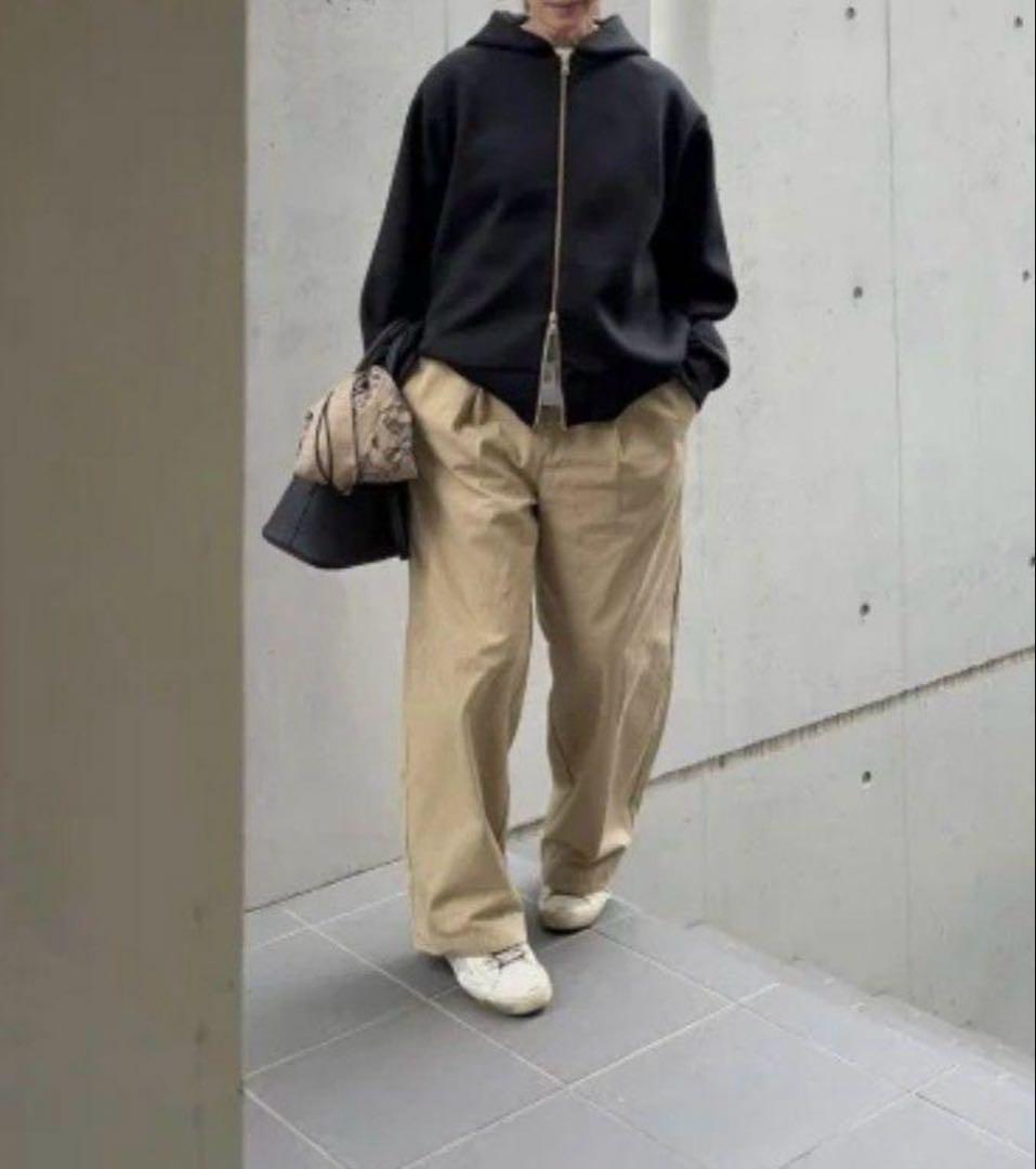 ジュライナイン チノパン M