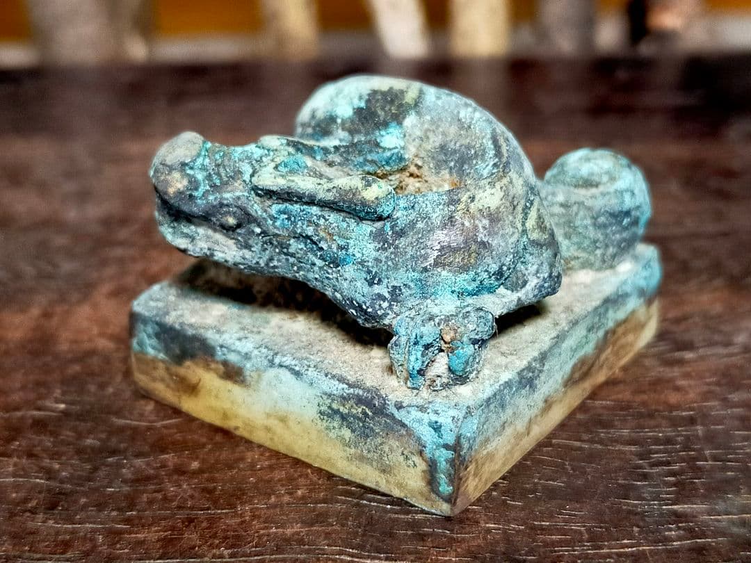 ♥とても古い♥　中国　♥印鑑♥　箱付き　印　龍　はんこ　篆刻　骨董　古玩