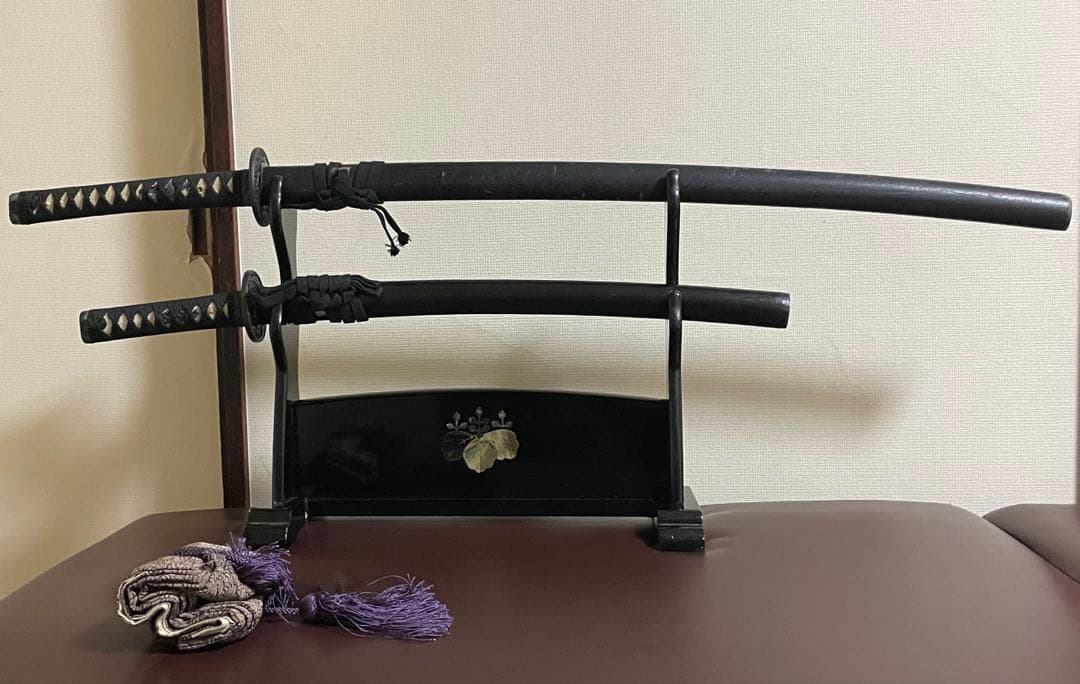 模造刀　居合刀　刀掛け　螺鈿　武具　v311