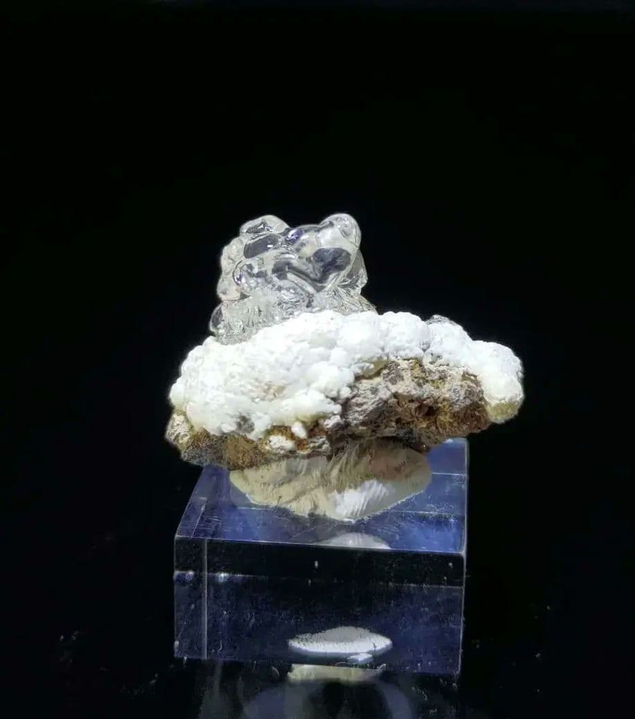 玉滴石 ハイアライト 鉱石 鉱物 ミネラル 原石 標本 母岩付き ①