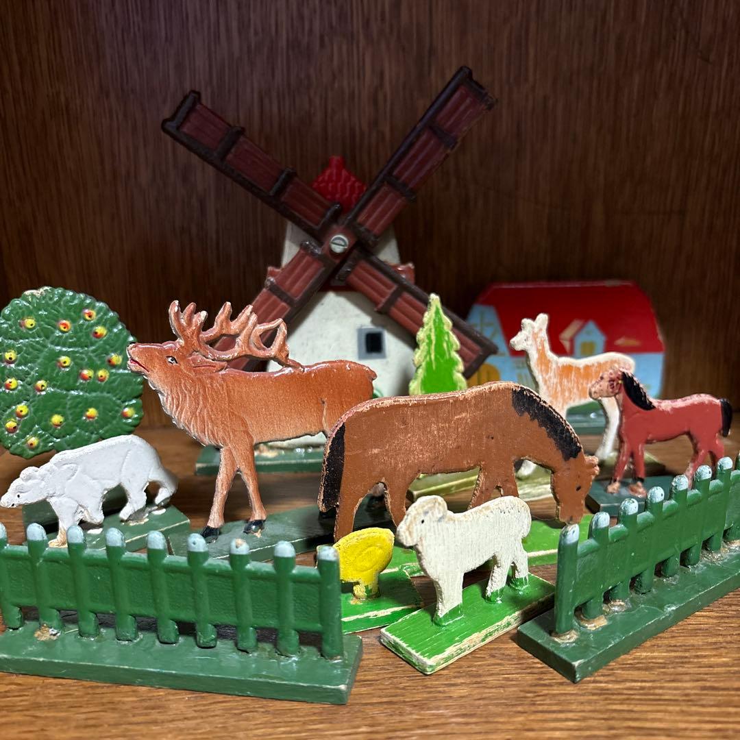 ドイツ　木製　プレート　ヴィンテージ 動物セット