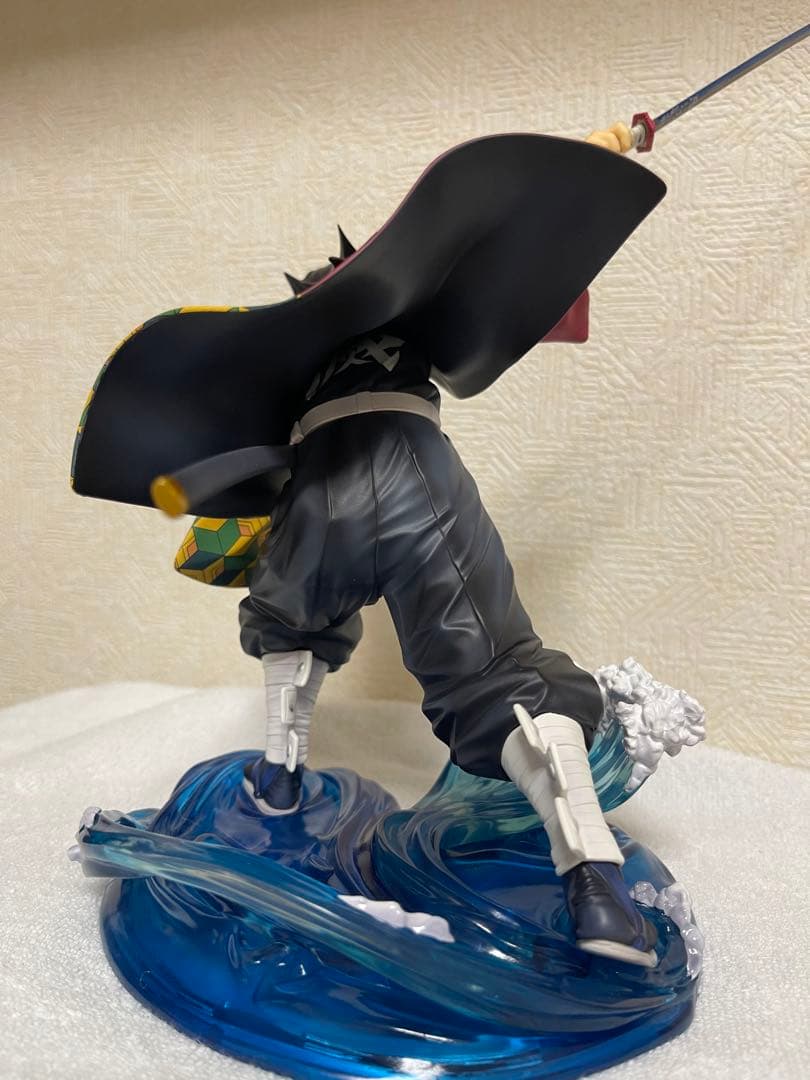 ARTFX J　鬼滅の刃　冨岡義勇　1／8スケールフィギュア