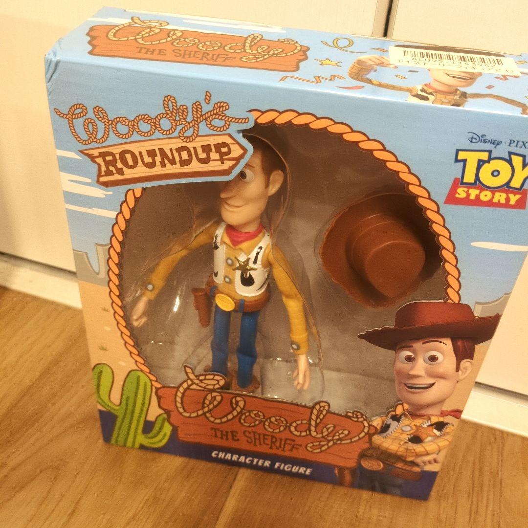 本日削除☆　ディズニー　ピクサー　トイストーリー　ウッディ　フィギュア