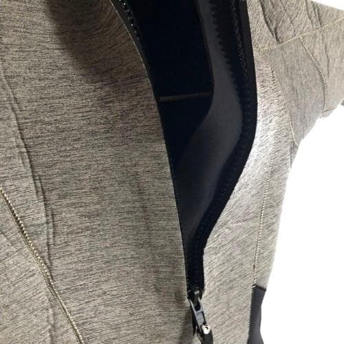 【Hele i Waho（ヘレイワホ）】ウェットスーツ（Ｍ）