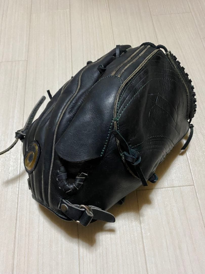 匿名発送　　アシックスゴールドステージ硬式投手用グローブ