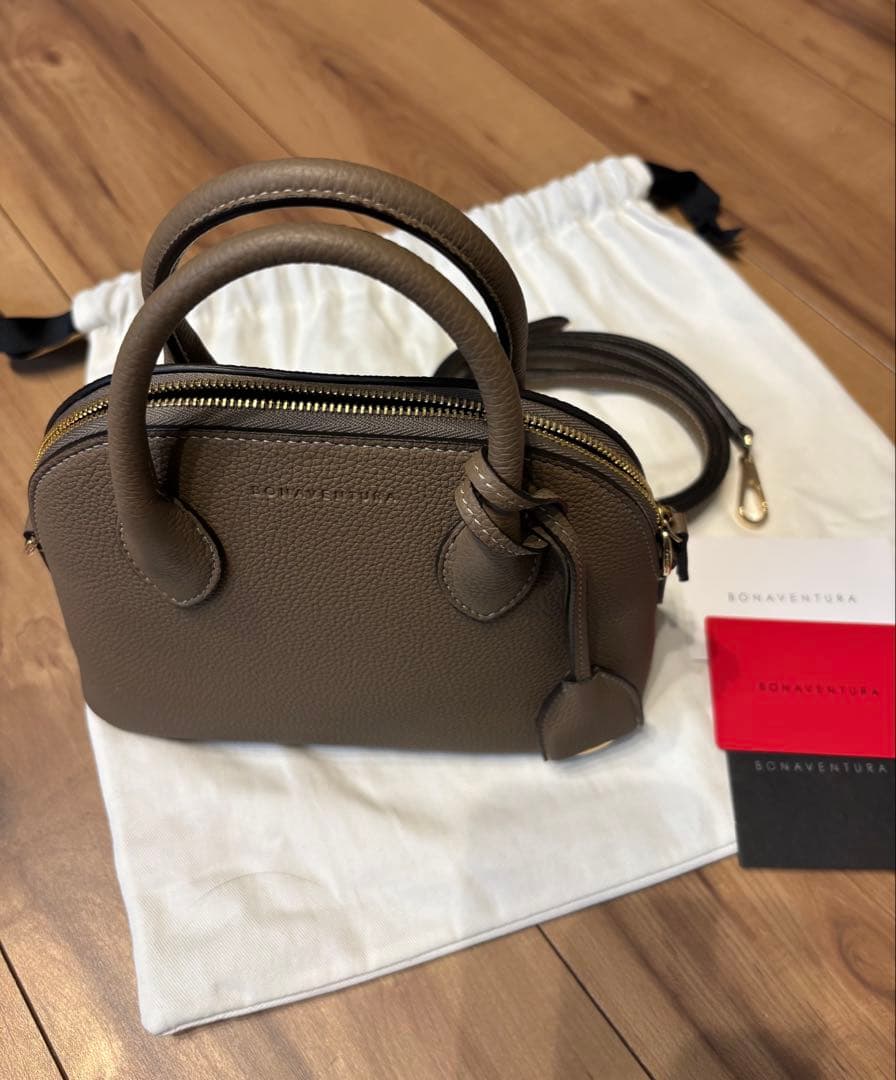 週末限定セール！BONAVENTURA エマ　バッグ【22シュリンク】　エトープ