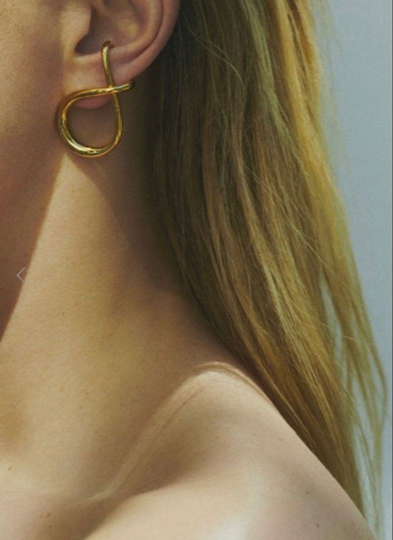 Charlotte Chesnais Criss Cross ピアス