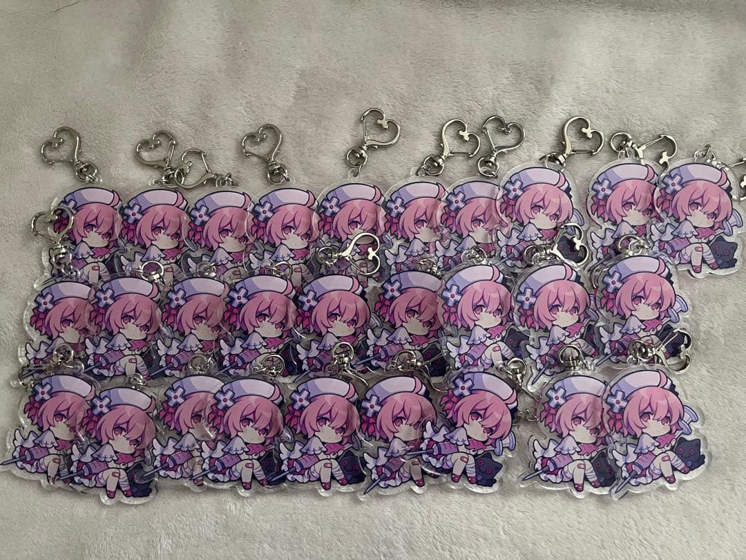 【nqrse】 ナースなるせちゃんのあくりるきーほるだー(はーと)×28個