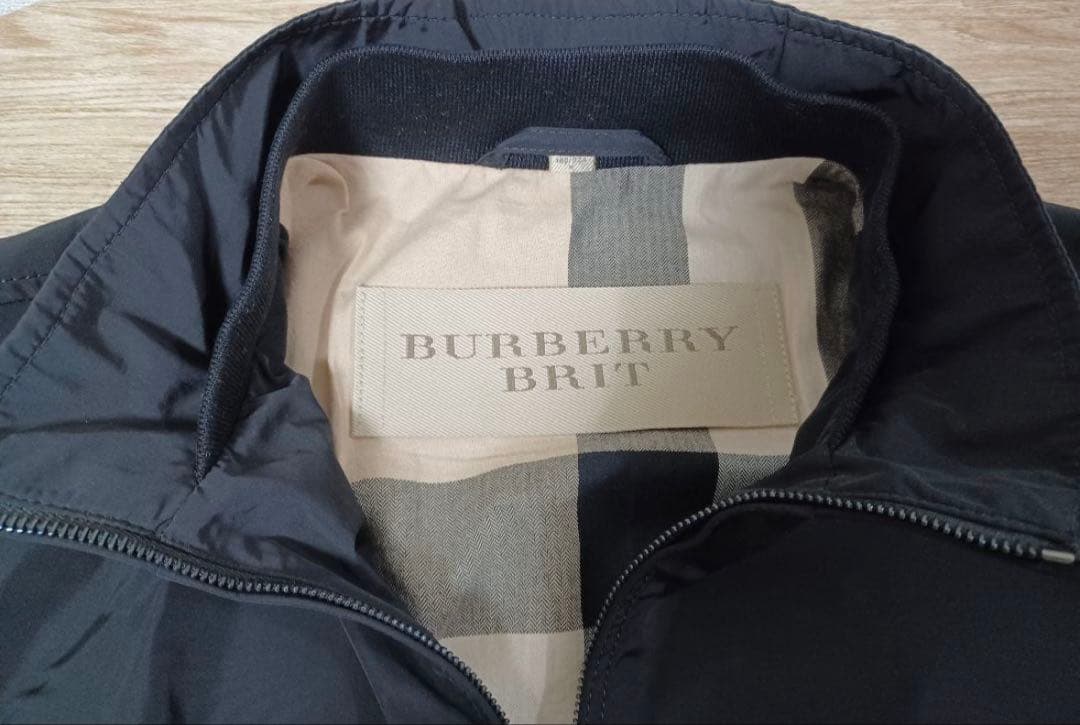 BURBERRY BRITのナイロンジャケット Sサイズ 日本サイズM
