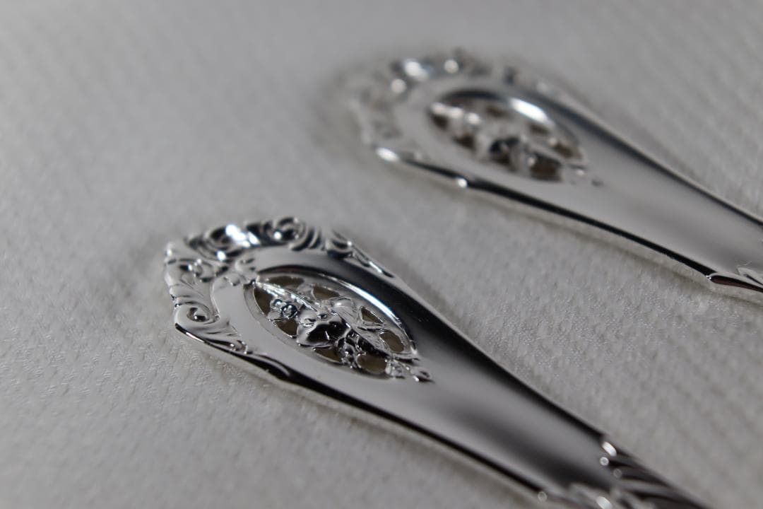 アメリカ■ウォレス■デザートフォーク２本組■とても優雅なローズポイント・パターン