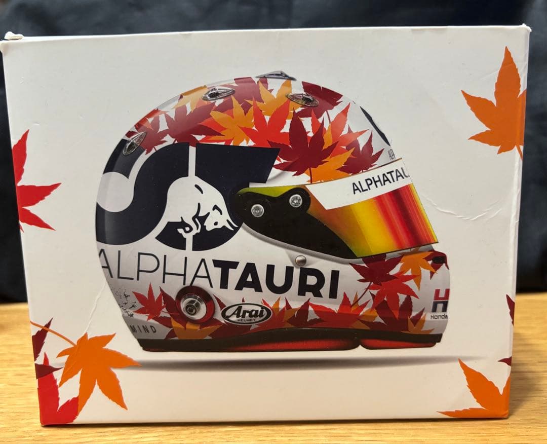 2023 角田裕毅 スクーデリア・アルファタウリ・ホンダ 1/2 ヘルメット