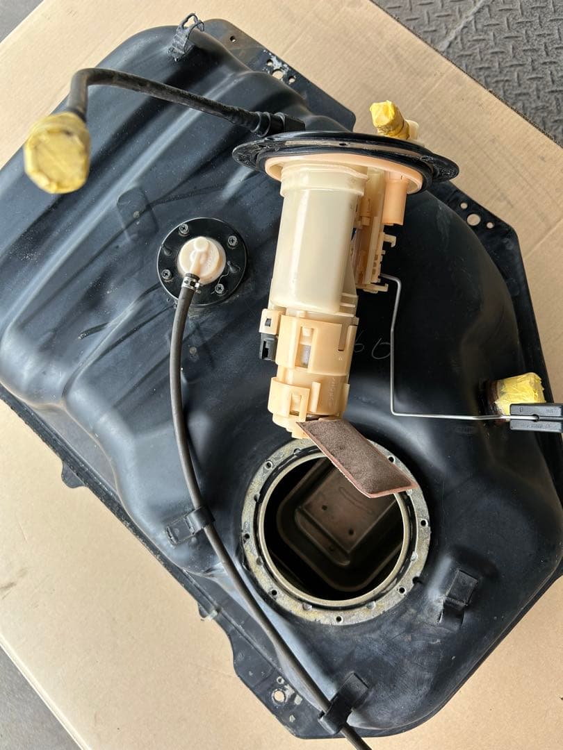 コペン　l880k 燃料タンク　燃料ポンプ