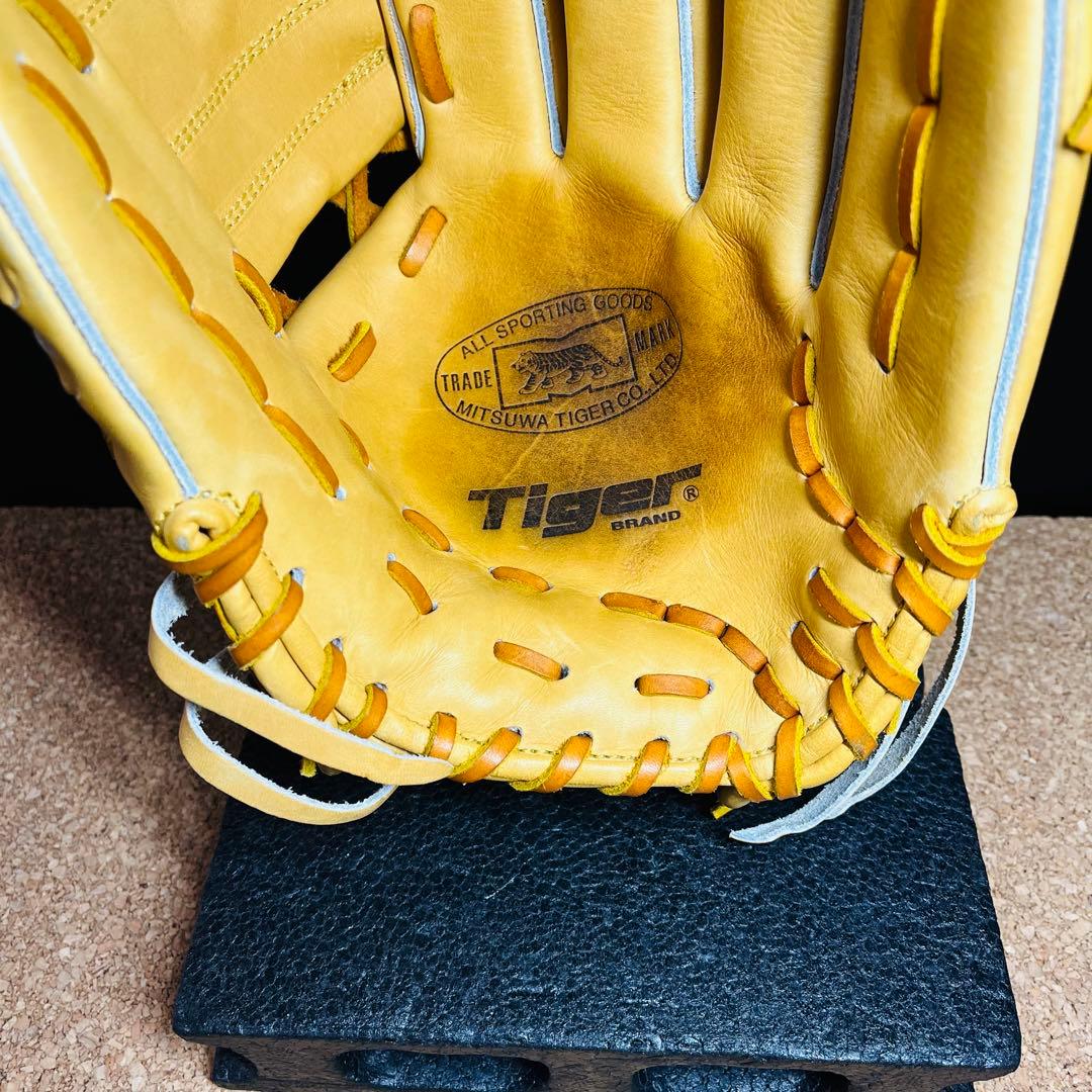 【未使用】美津和タイガー硬式野球ニ塁手用グローブHGFM13SIー401 右投げ