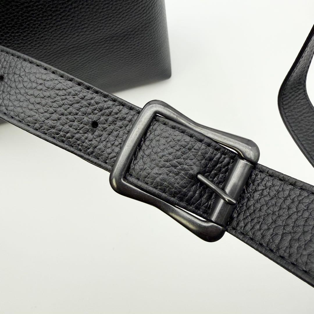 HushTug ハッシュタグ レザーショルダーバッグ ブラック