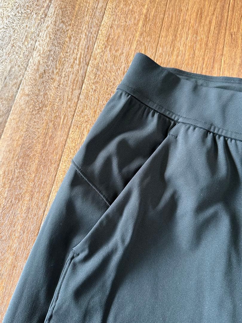 極美品！ルルレモン　ヨガ　パンツ　黒　Luxtreme アジアフィット　XS