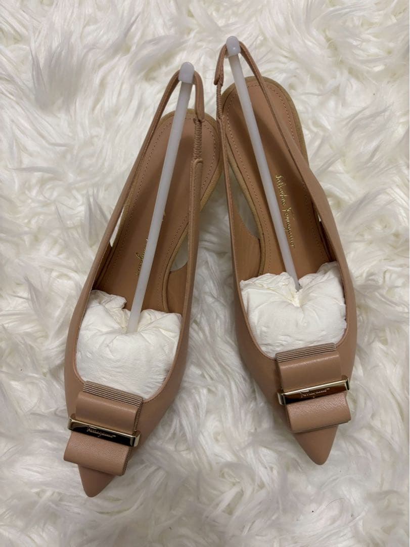 美品 Salvatore Ferragamo パンプス スリングバック 5.5