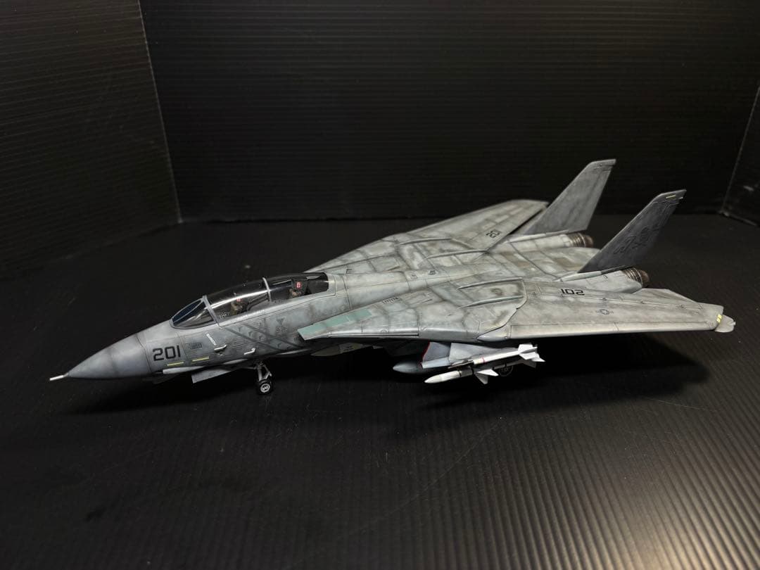 F14A トムキャット　ロービジ仕様　1/72 プラモデル完成作品