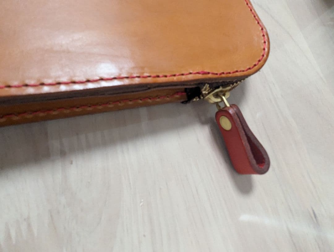 【希少】HERZ ヘルツ 本革 レザー クラッチバッグ PCケース A4