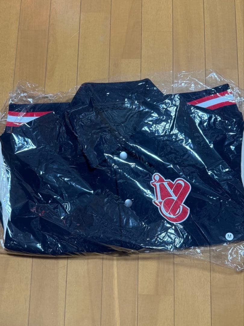 IVE 1st WORLD TOUR スタジャン Mサイズ