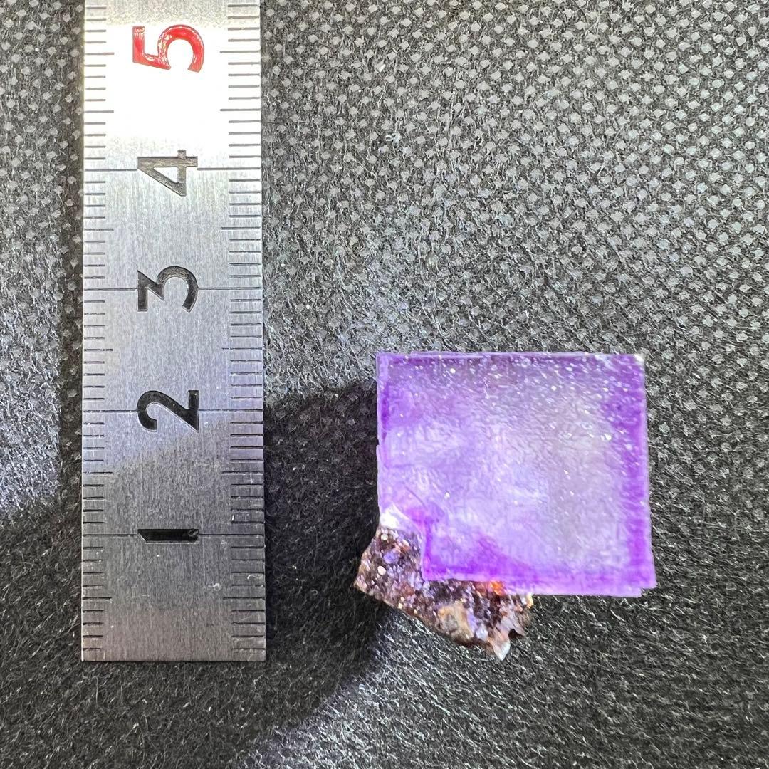 イリノイ産　パープルフローライト　美結晶