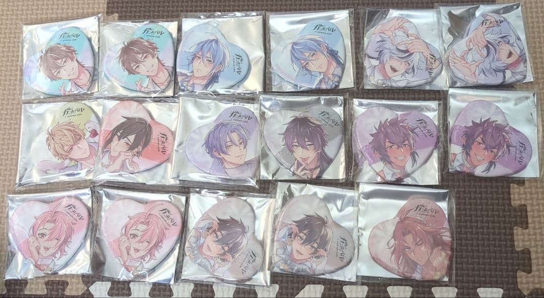 NU:カーニバル　アニメイト　アニメイトカフェ　缶バッジ 17点セット