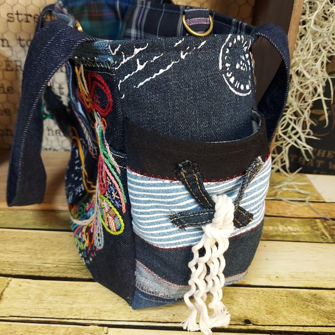 【ぽこぽん】刺繍デニムバック　No.634　デニムリメイク　刺繍バック