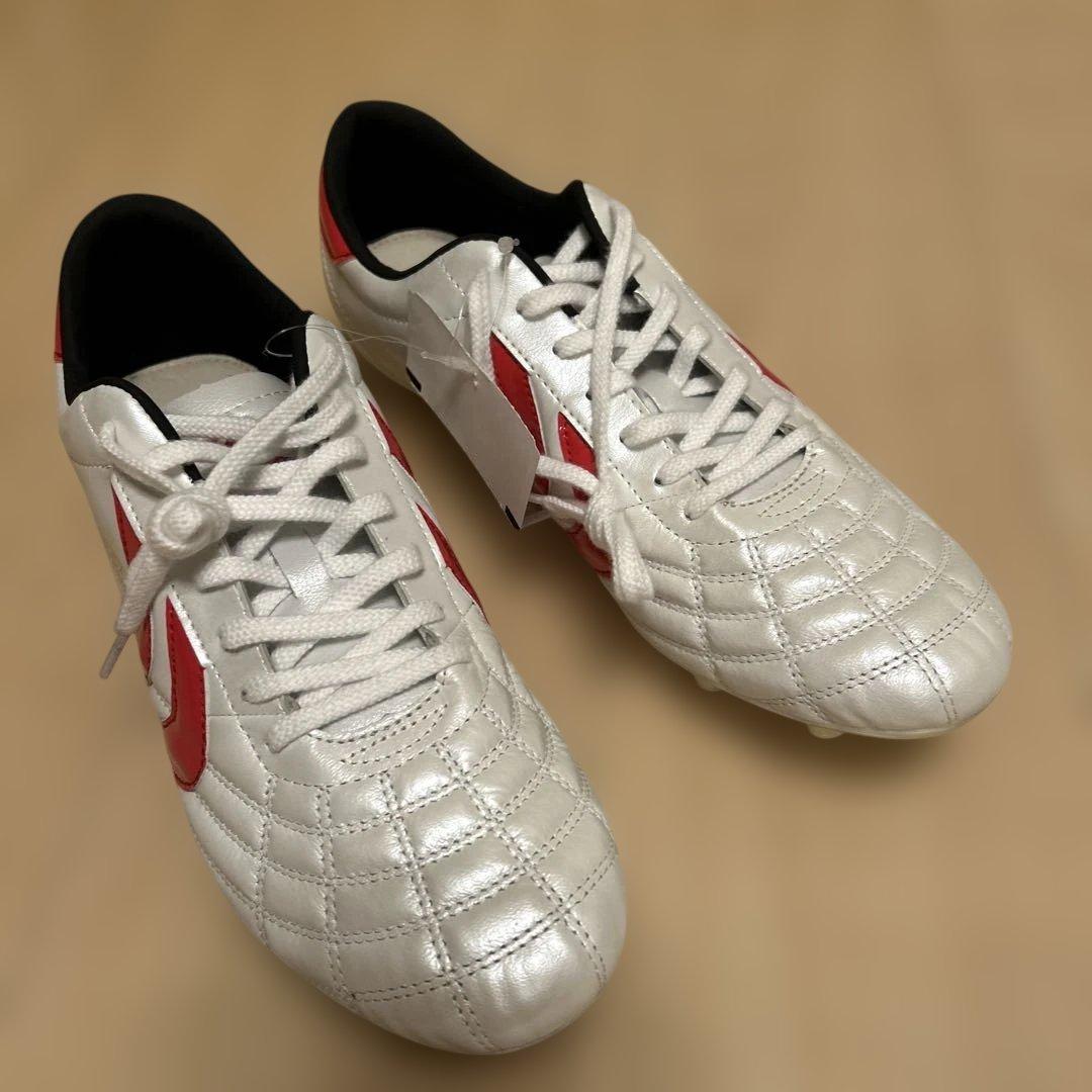 りこ　YASUDA サッカーシューズ ホワイト/レッド