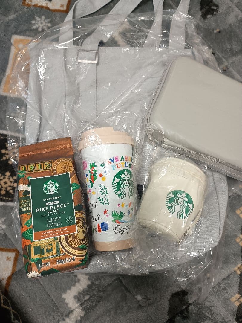 スターバックス　Starbucks　福袋