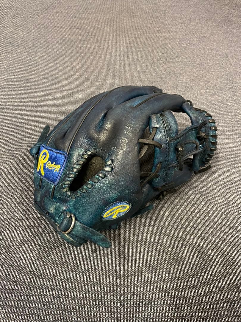 希少！　良型　野球 軟式グローブ 一般用　大人　右投げグラブ　内野　ローリングス