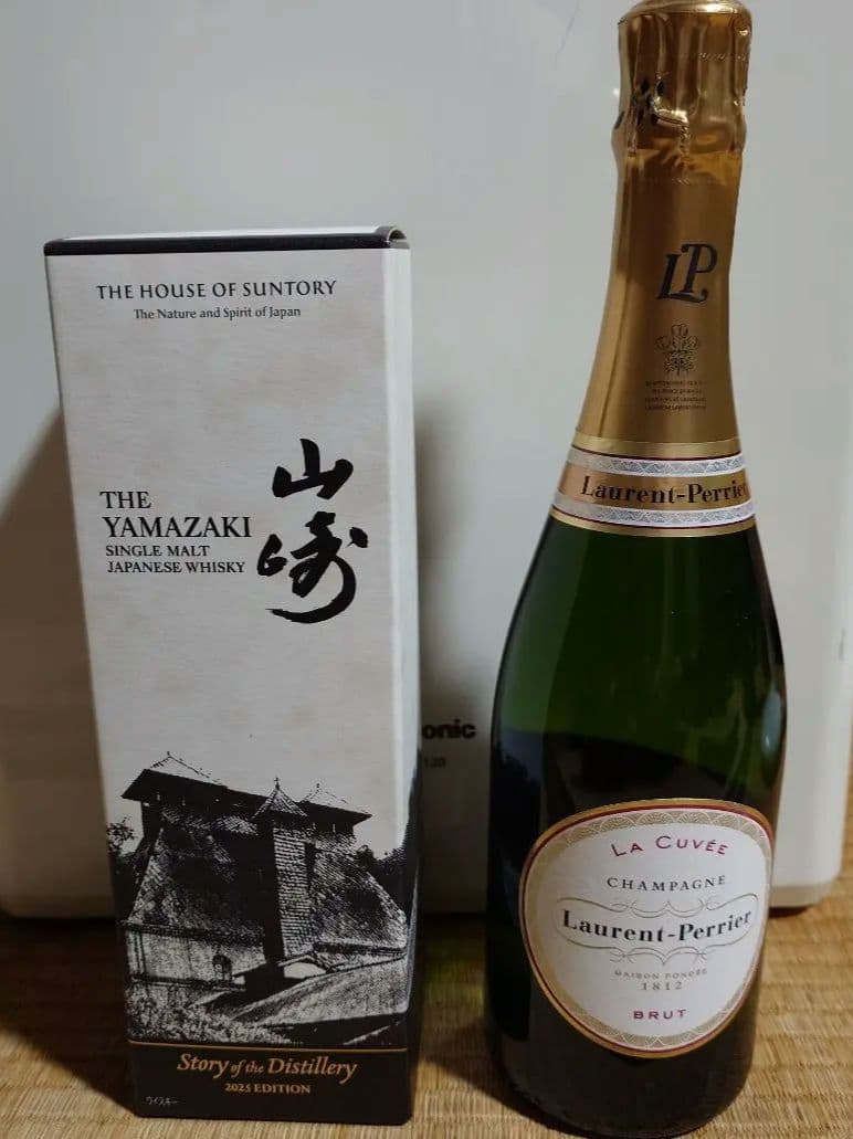 山崎 シングルモルト ウイスキー 2025年エディション＋ローラン・ペリエ