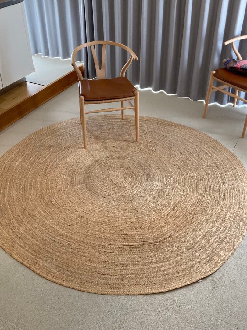 zara ナチュラルジュート円形ラグ 直径約208㎝　ホツレあり。