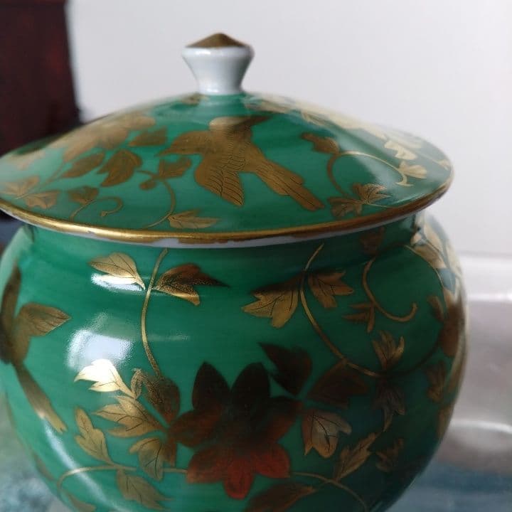 人間国宝吉田美統⭐︎金彩花唐草文 蓋物⭐︎九谷焼⭐︎新品未使用