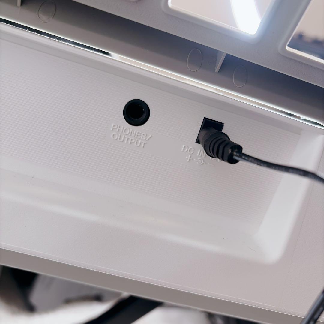 ヤマハ 電子キーボード スタンド付　キーボード 光る鍵盤 EZ-J15