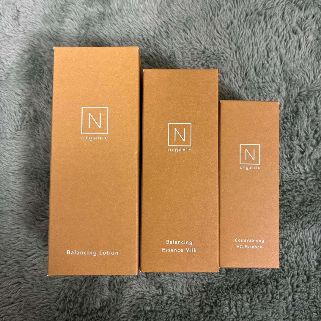 Nオーガニックベーシック　バランシングローション、ミルク、VCエッセンス