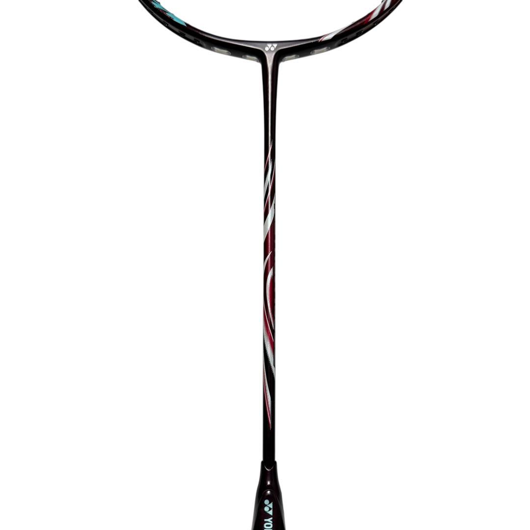 【極美品】YONEX アストロクス100ZZ クレナイ 3UG6 126-14