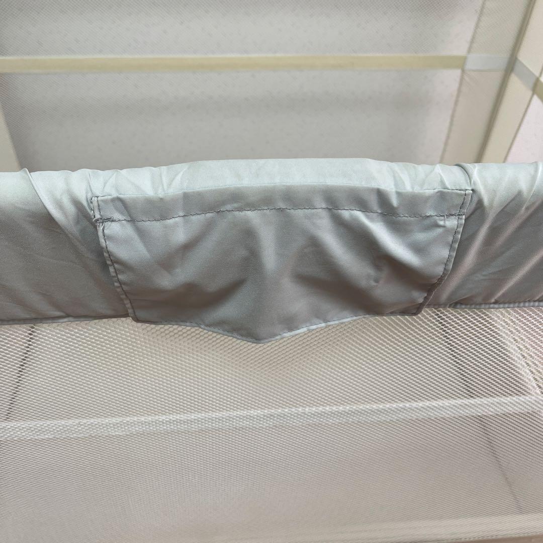 アップリカココネルエアー　2024年購入　折りたたみメッシュベビーベッド グレー