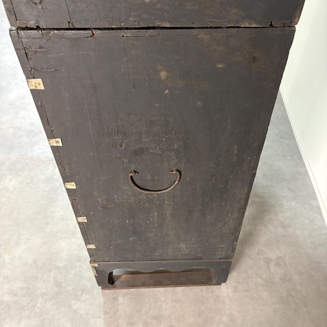 収納棚｜李朝 キャビネット