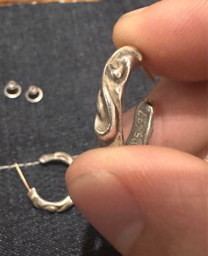 クロムハーツ スクロール フープイヤリング 両耳セット