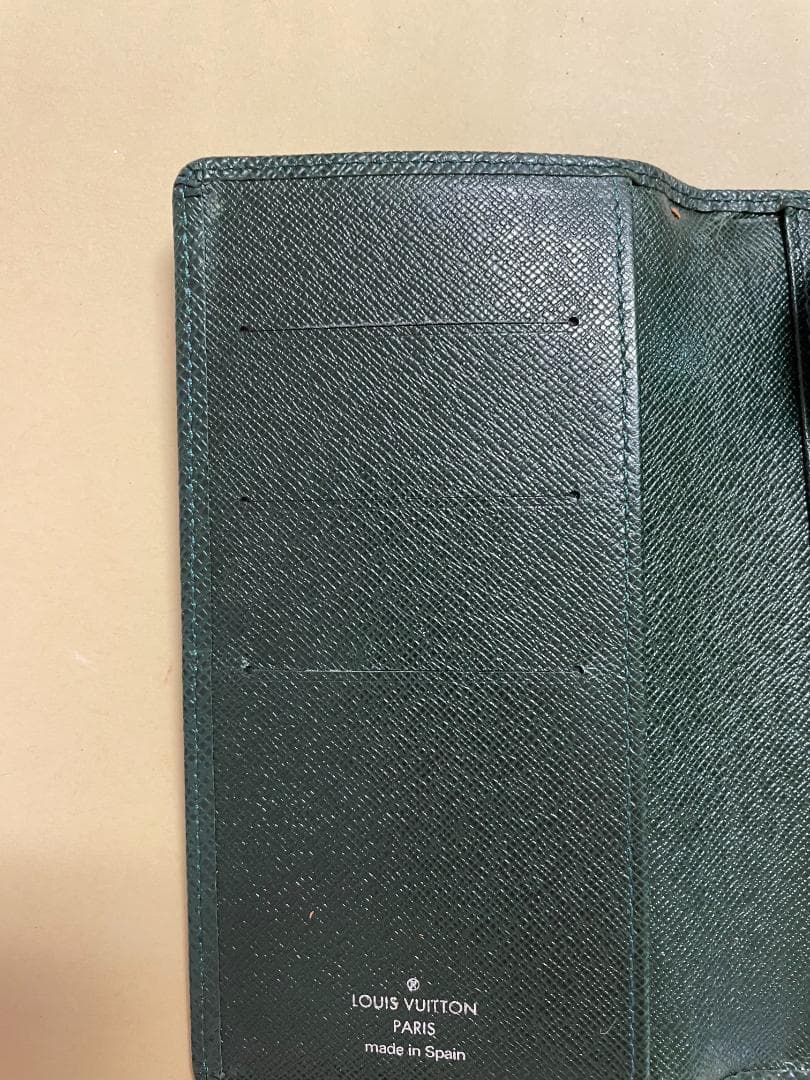 LOUIS VUITTON 　タイガ　手帳カバー