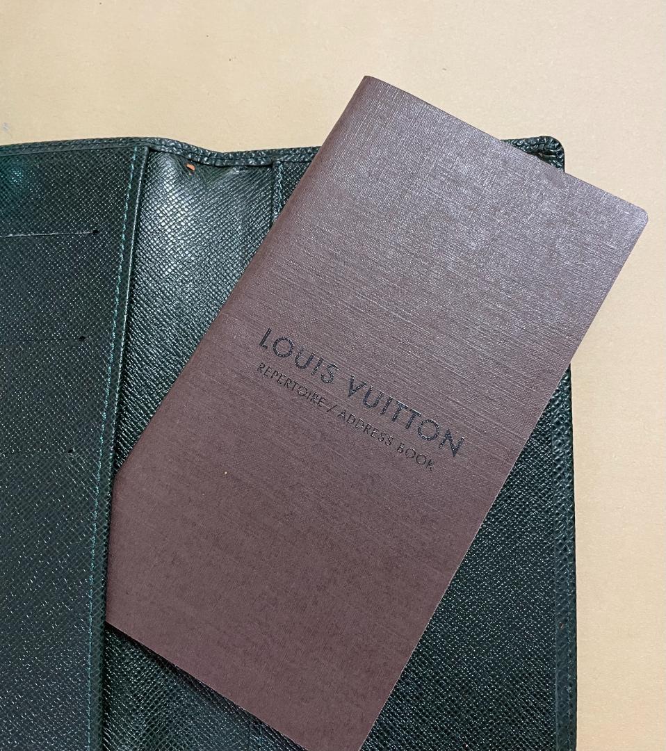 LOUIS VUITTON 　タイガ　手帳カバー