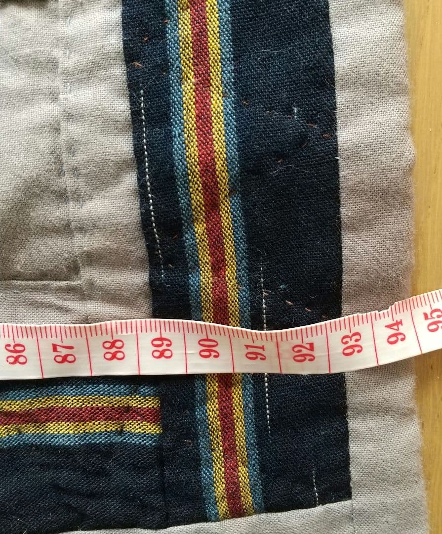 ハンドメイド　ハートモチーフ パッチワークキルトタペストリー