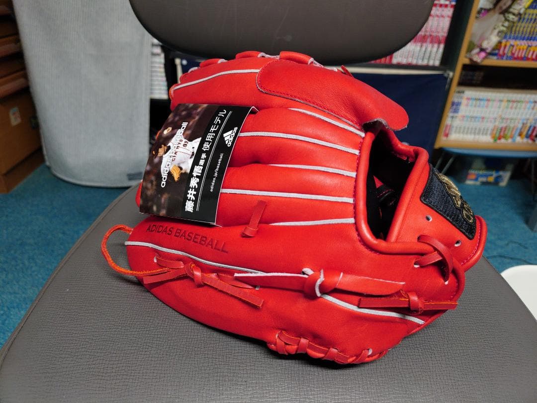 adidas 硬式投手グローブ