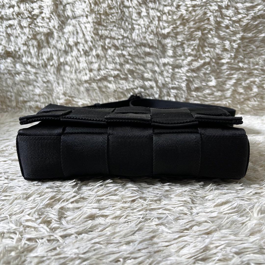 ボッテガヴェネタ　ショルダーバッグ　カセット　ナイロン　黒　ブラック　メンズ