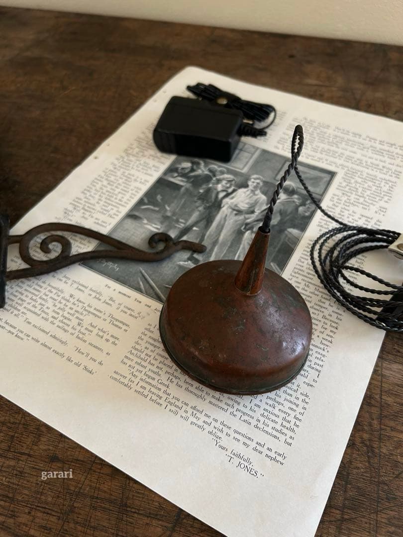 古い銅漏斗ペンダントライト　カフェ什器　古い小さいろうと　アンティークろうと